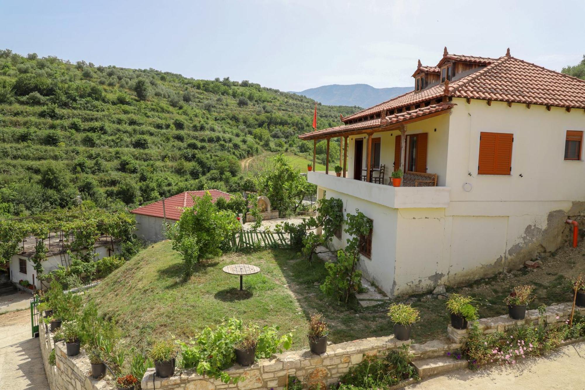 Villa Romario Berat Exteriér fotografie