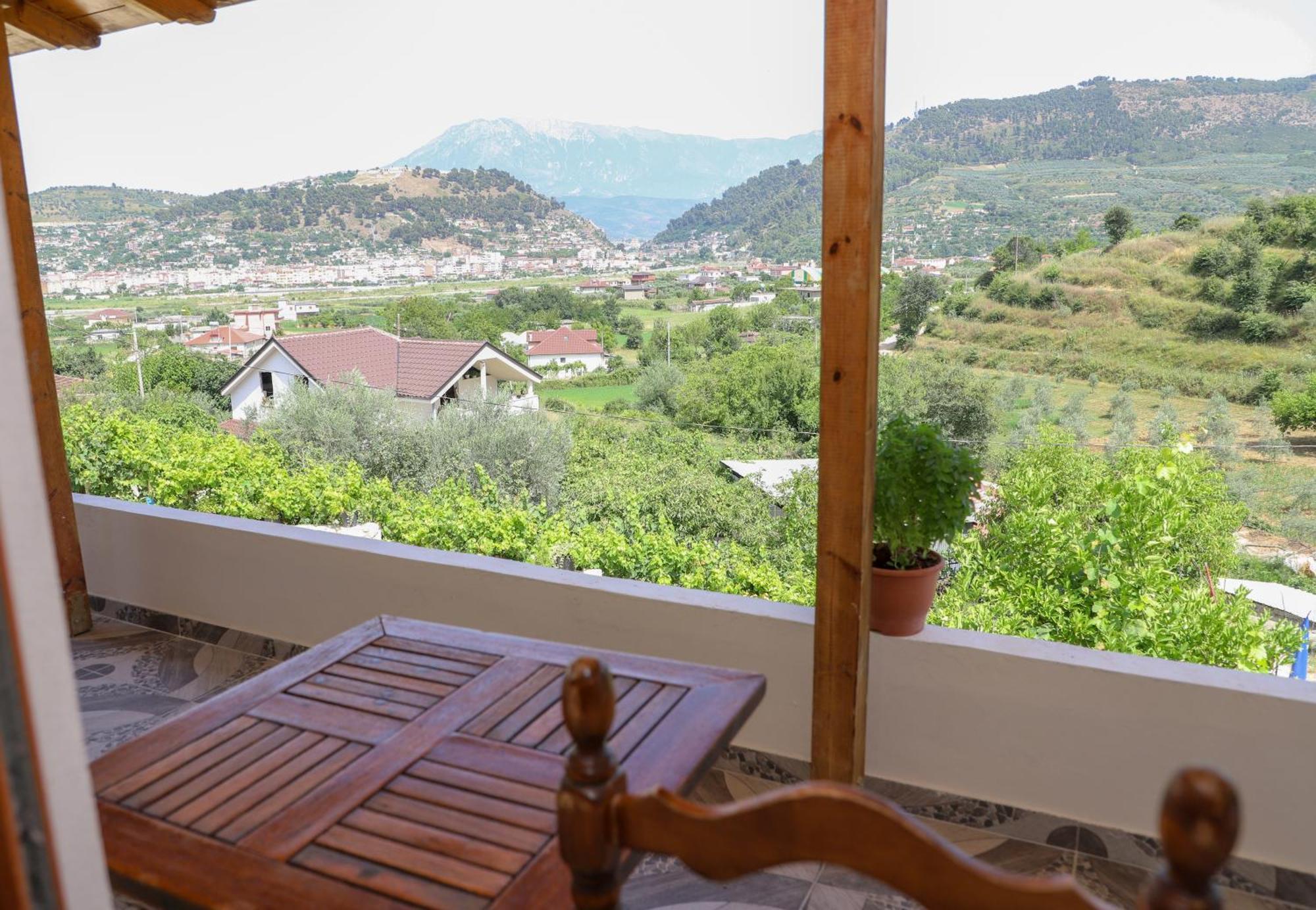 Villa Romario Berat Exteriér fotografie