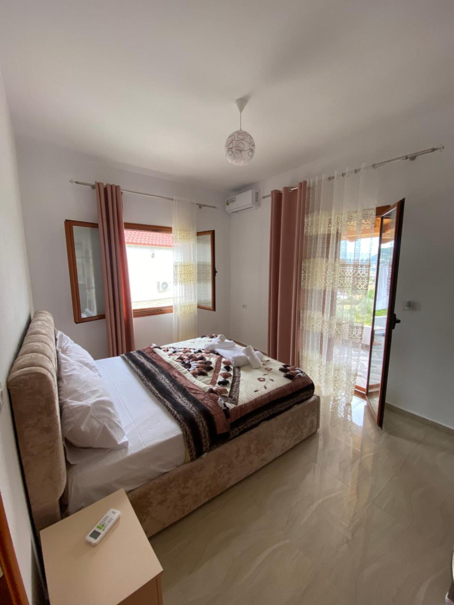 Villa Romario Berat Exteriér fotografie