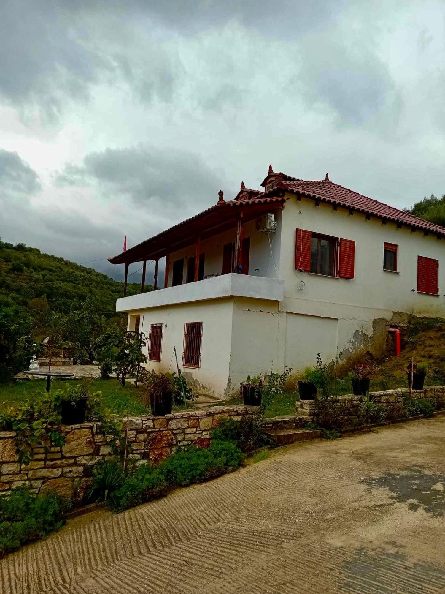 Villa Romario Berat Exteriér fotografie